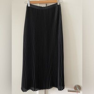 Babaton black pleated skirt